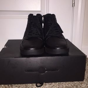 All black male Aldo sneaker